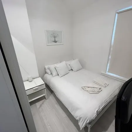 The Trinity College Townhouse Apartman